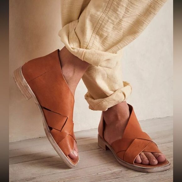 Leather Free People Sun Valley Sandals in Sienna - Picture 1 of 3